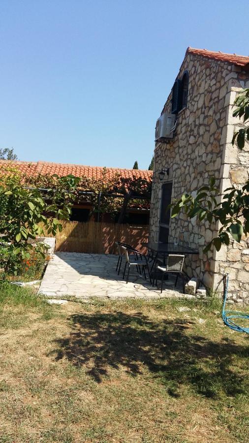 PoulátaThe Stone House-Zacharatos Nikolaos别墅 外观 照片